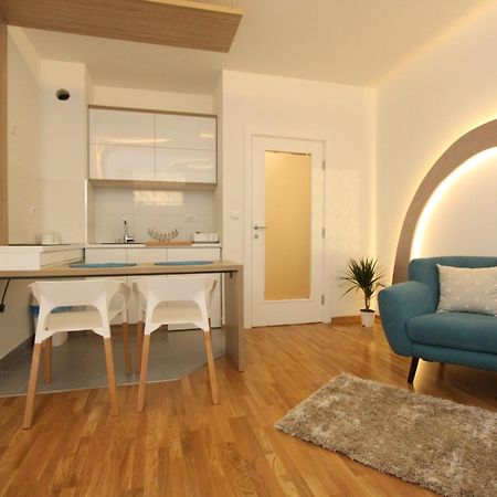 Riviera New Belgrade Apartment, Parking 5 Eur Per Day 外观 照片