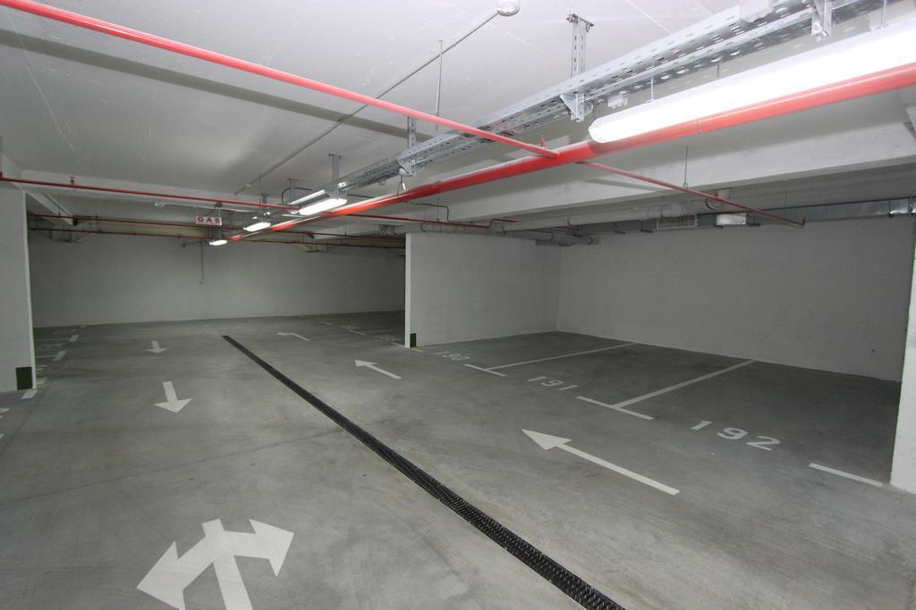 Riviera New Belgrade Apartment, Parking 5 Eur Per Day 外观 照片
