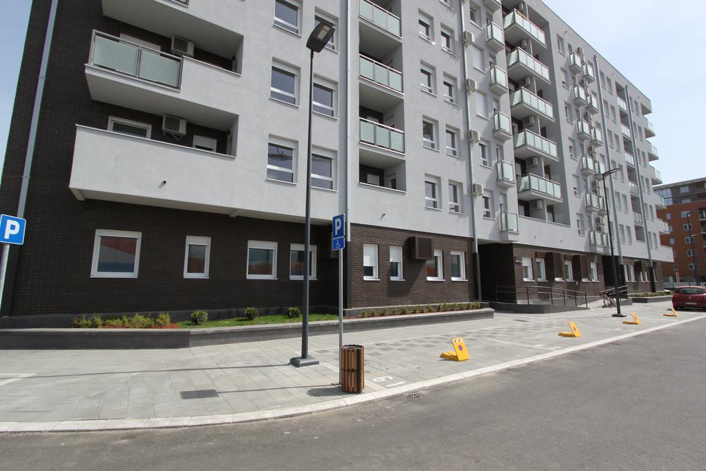 Riviera New Belgrade Apartment, Parking 5 Eur Per Day 外观 照片